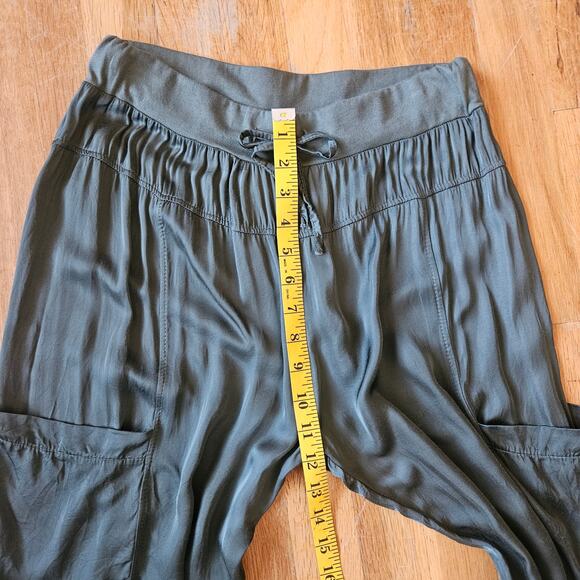 Sofia Pants Womens S Army Green Satin Cargo Jogger Made in Italy Quiet Luxury - Picture 9 of 10